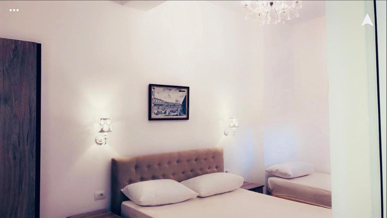 Apartments On The Beach Sarandë 외부 사진