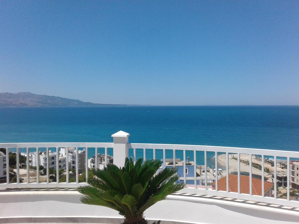 Apartments On The Beach Sarandë 외부 사진