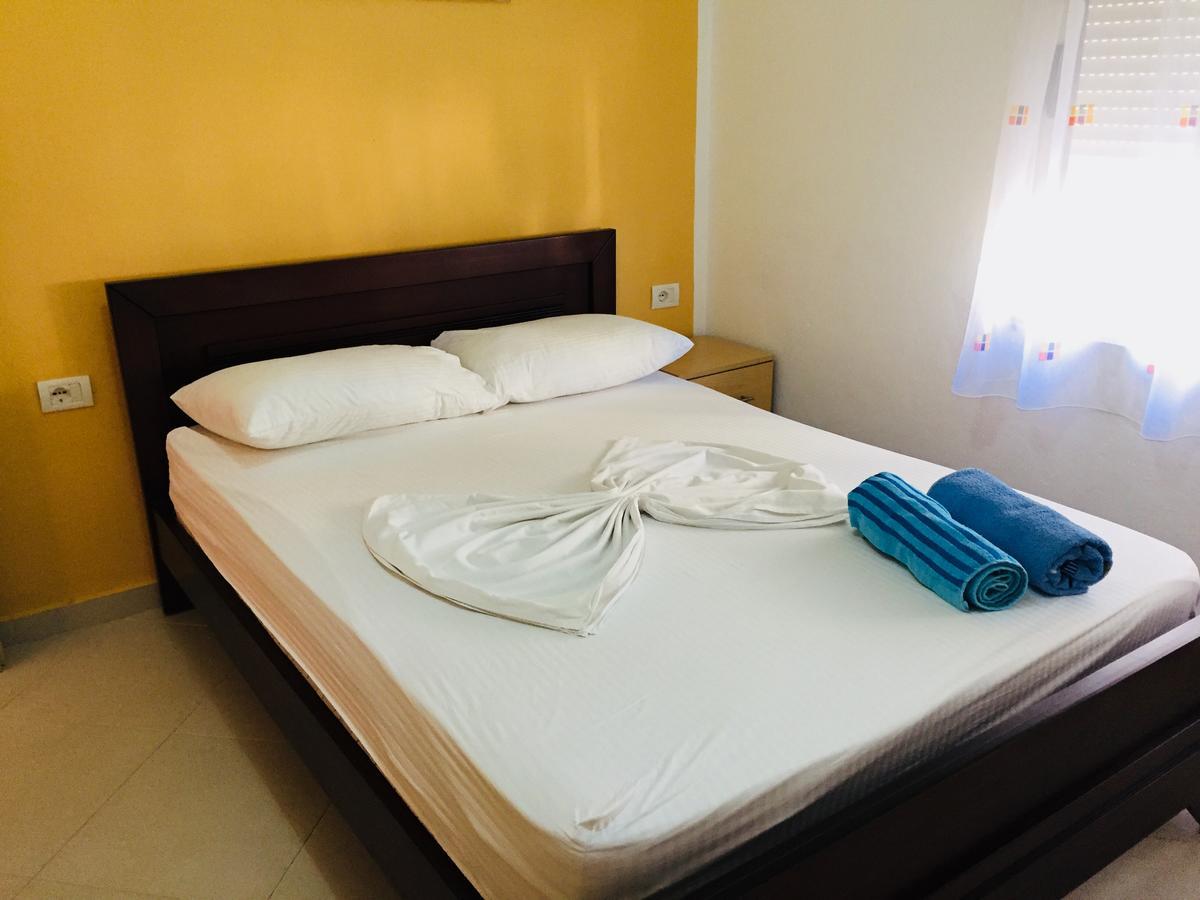 Apartments On The Beach Sarandë 외부 사진