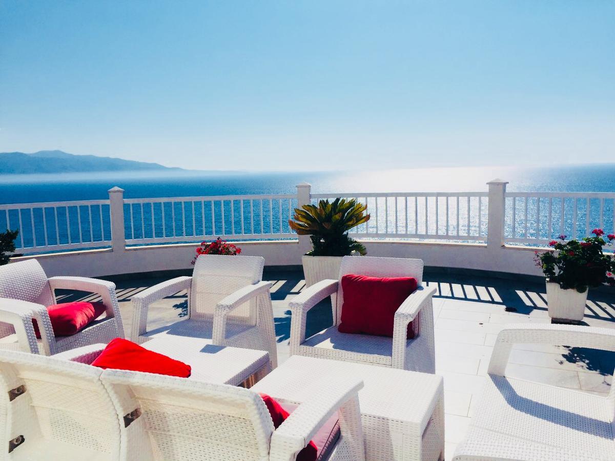 Apartments On The Beach Sarandë 외부 사진