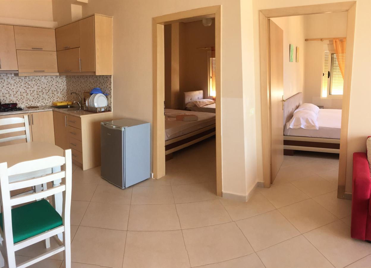 Apartments On The Beach Sarandë 외부 사진