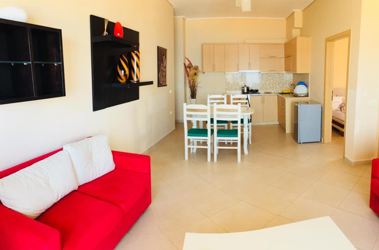 Apartments On The Beach Sarandë 외부 사진